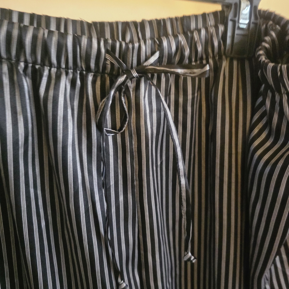 Beautiful Striped Pajamas Set!